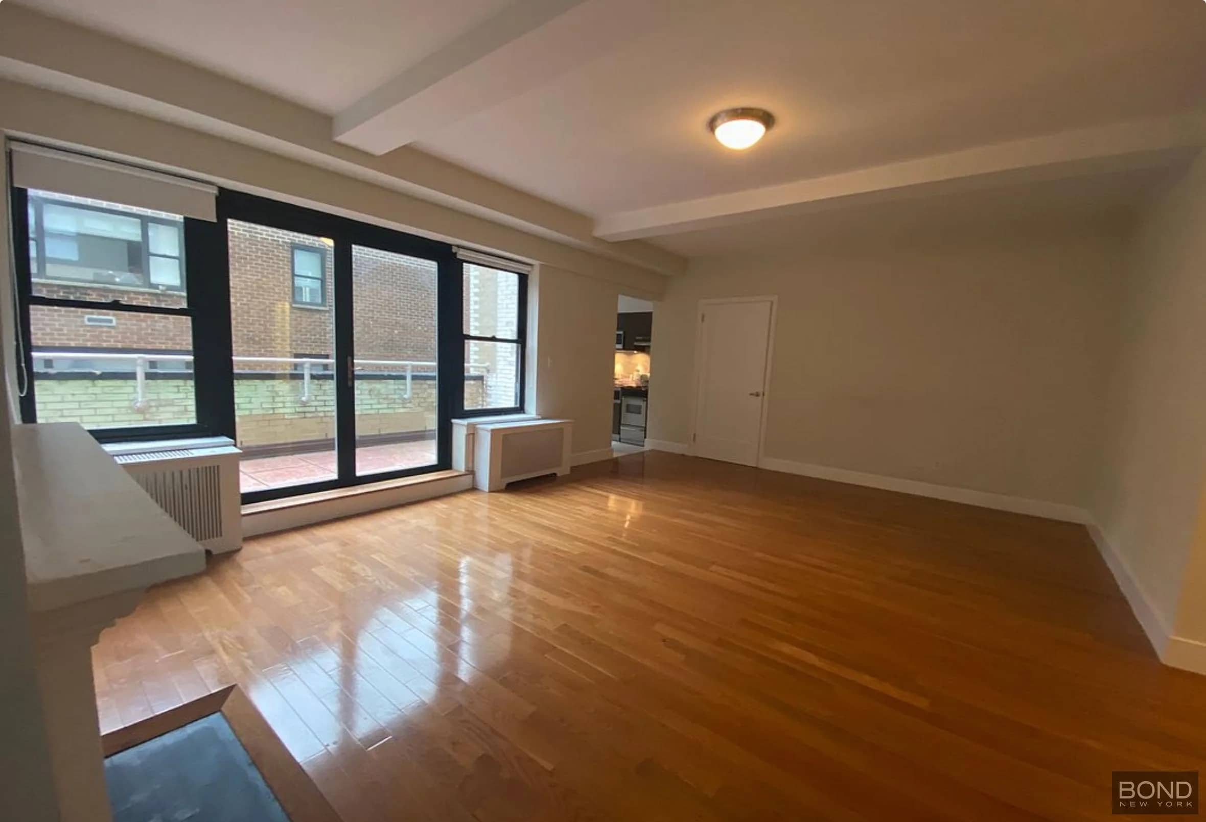 Studio apartment in Midtown East